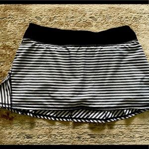 Rare lululemon pace setter skirt